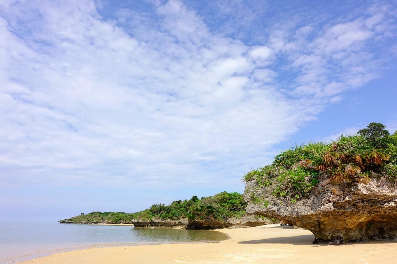 Tsundara Beach Retreat Ishigaki  Exterior photo
